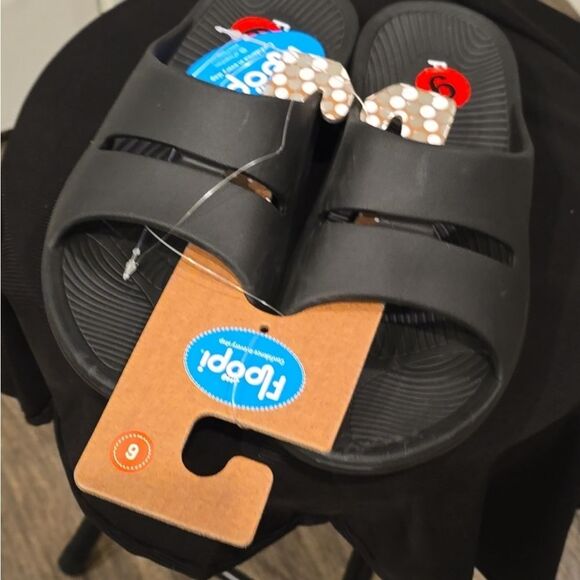 Floopi Sophie Comfort Slide Sandal - Picture 8 of 9